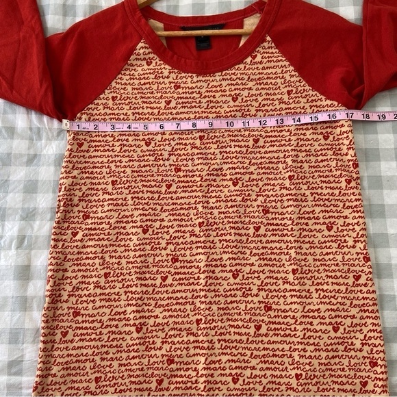 MARC by Marc Jacobs raglan shirt red cream in medium cozy casual 3/4 sleeves - Picture 10 of 15